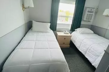 Harbor Landing Resort