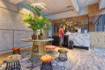 Huoneistohotelli Robusta Suites By Mushroom