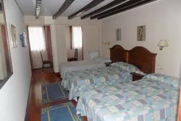 Pensão Itsasmin Ostatua