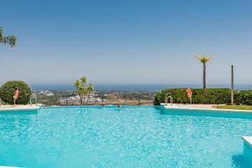 Quartiers Marbella Apartments