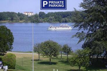 هتل آپارتمان Corte Pomponazza