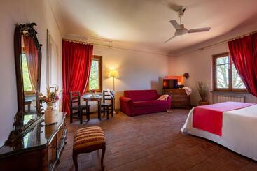 فندق Tenuta Risalpiano