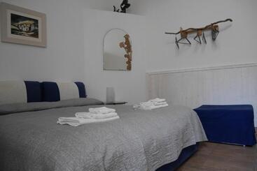 Pansiyon 4 Camere A Trani