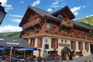 فندق Hôtel Chalet Les Mélèzes