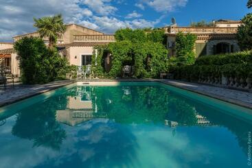 ペンション The Rhone Retreat