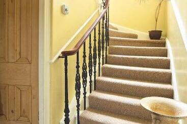 Dupplin152 Bed And Breakfast