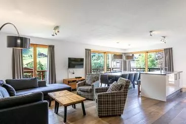 アパートホテル Oasis Les Portes Du Soleil Mountain Resort
