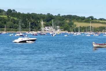 פנסיון Mandeley Guest House