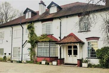 膳宿费 Lyttleton Lodge