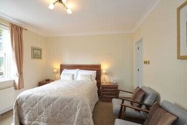 膳宿费 Marton Grange Country House