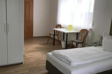 فندق صغير Landgasthof Felsenkeller