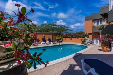 هتل آپارتمان King David Suites