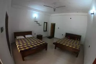 پانسیون Punkalasa Tourist Lodge