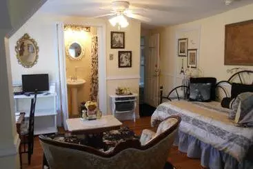 Lake Valley Legends B&b