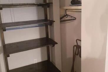 فندق Stagecoach Suites