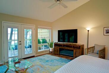 منتجع Beaver Lake Cottages