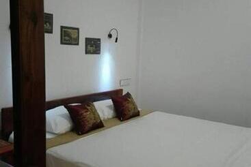 ペンション Mingalarpar Ngapali Guest House