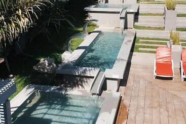 هتل آپارتمان Aguas De Oro