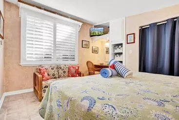 Hotelli Island Bay Resort