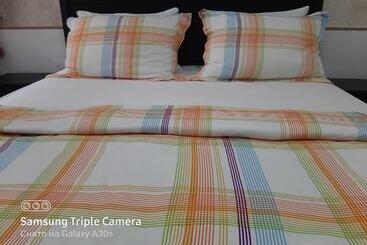 Pensione Guest House Ucha