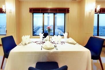 מלון דירות Fiori Hotel Suites