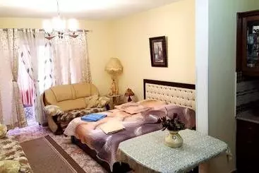 ペンション Berberi Guest House
