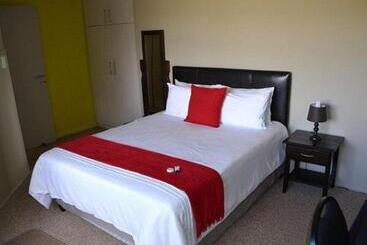 Pensió Dante Deo Guesthouse