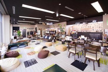 מלון כמוסות Capusule Hotel Hakodate