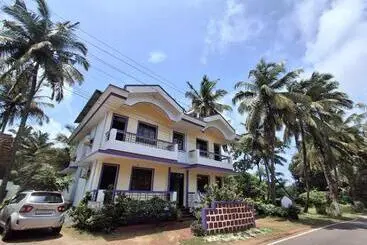 Majatalo Lobo S Guesthouse