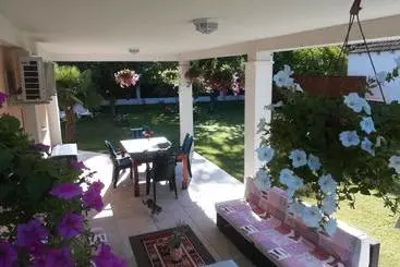 پانسیون Riverside Guesthouse