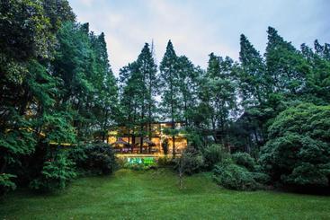Pensão Wuyi Mountain Ancient Street Forest Living England Time Inn