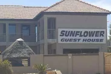 Pensionat Sunflower Guesthouse & Spa
