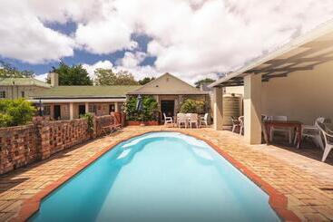 Pensionat Oak Lodge Guest House