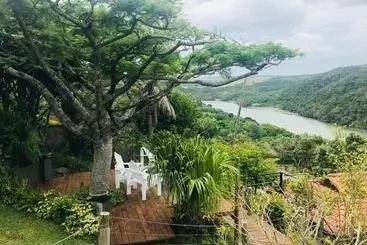 Majatalo Gonubie Summit