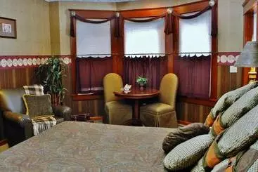 ユースホステル Arbor Hill Inn
