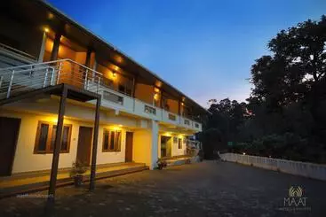 Hotel Dew Drops Farm Resorts