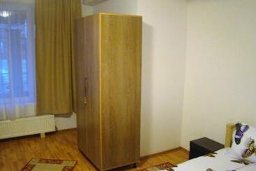 پانسیون Guest House Andrei