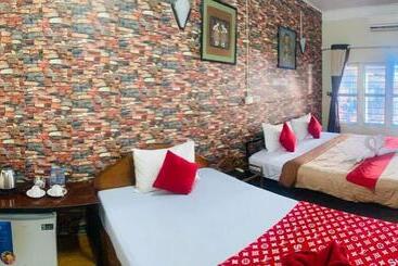 بنسيون The Billabong Guesthouse