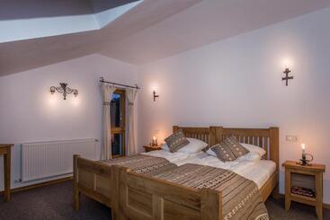 هاستل Hanul Vatra