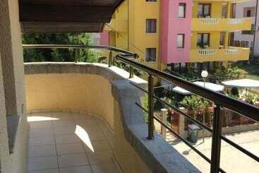 بنسيون Paradise Chernomorets