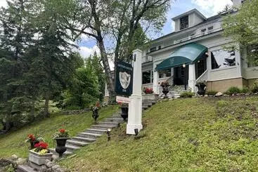 ユースホステル The Interlaken Inn