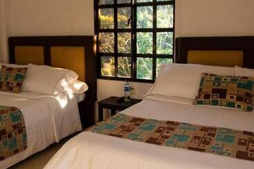 פנסיון Campestre El Triunfo