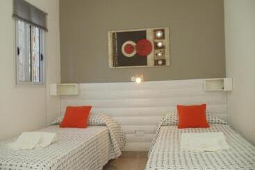 هاستل Dandy Suites