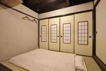 Pansiyon Kanazawa Guest House East Mountain