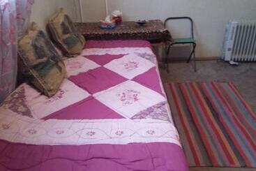 پانسیون Shushan Guest House