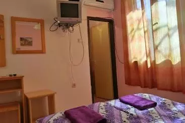 ペンション Guest House Zora