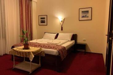 Pension (Hôtel basse catégorie) Casa Veche