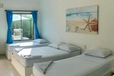 アパートホテル Blue Aparta