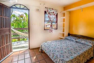 Pensió Pousada Charle Brown