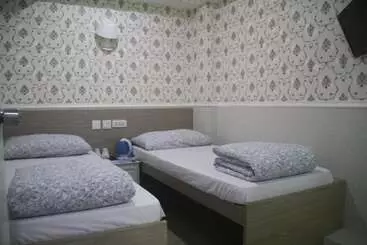 پانسیون K&b Hostel
